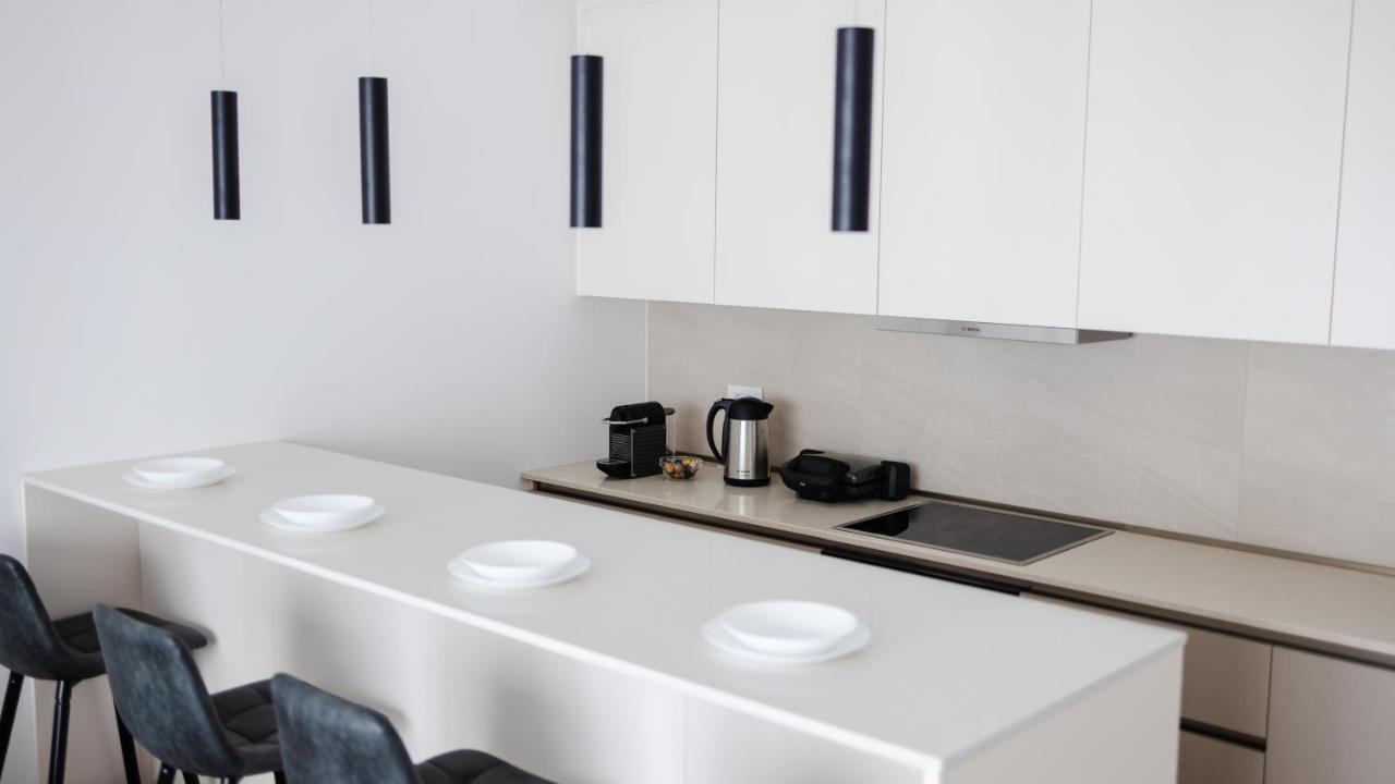 Terra Luxe Residences Sajmiste Exteriör bild
